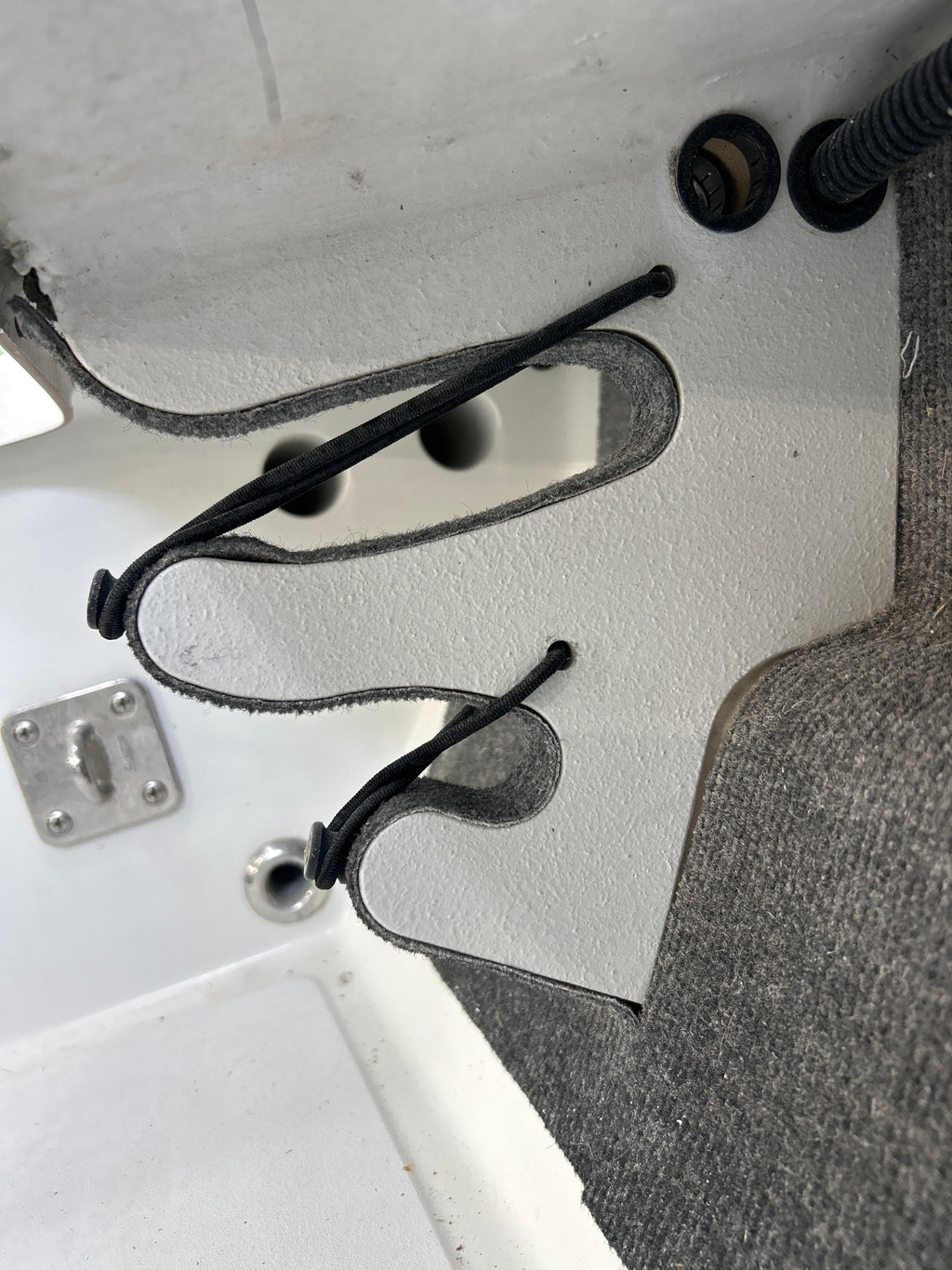 Rod rack bungee replacement