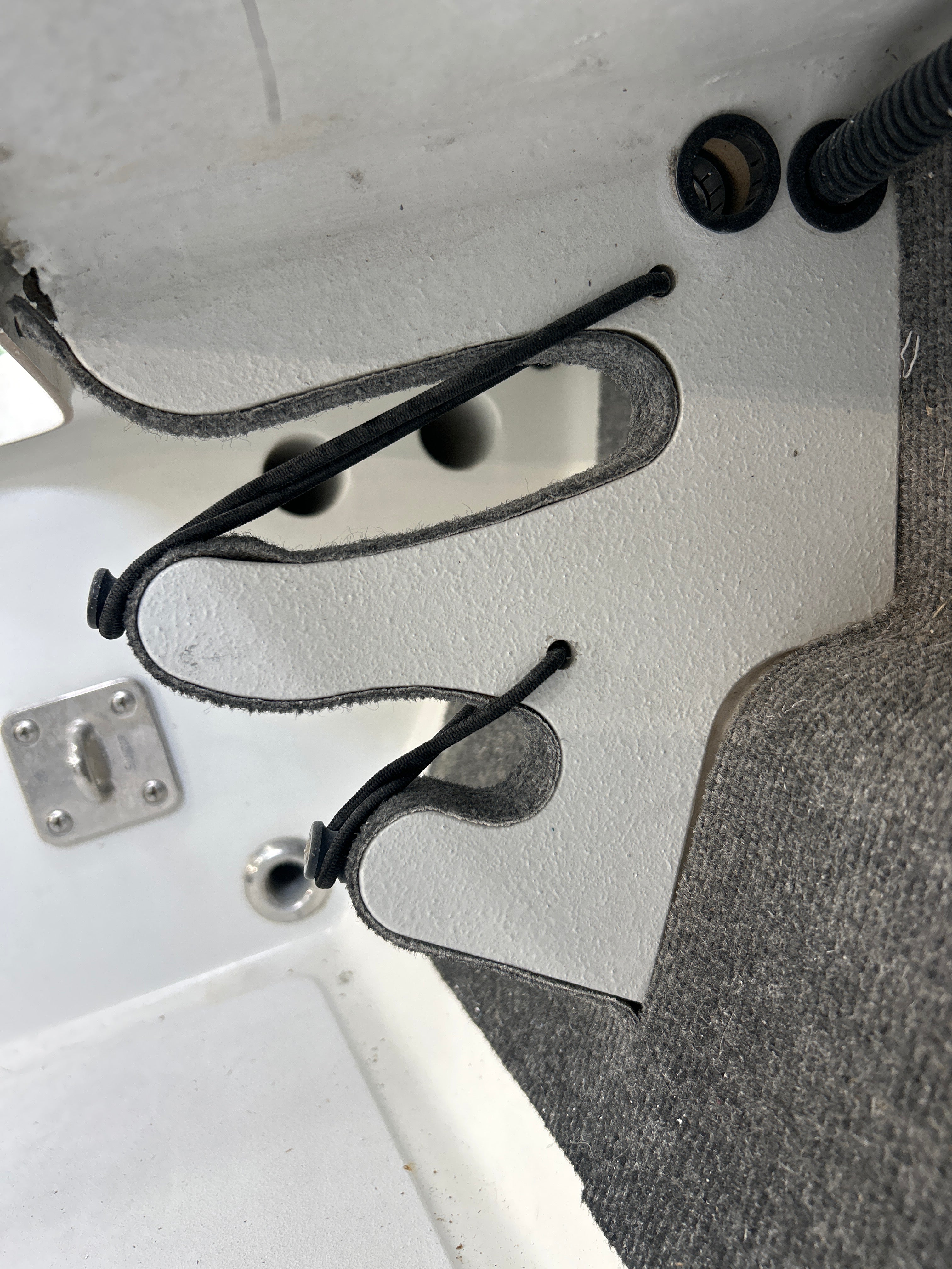 Rod rack bungee replacement